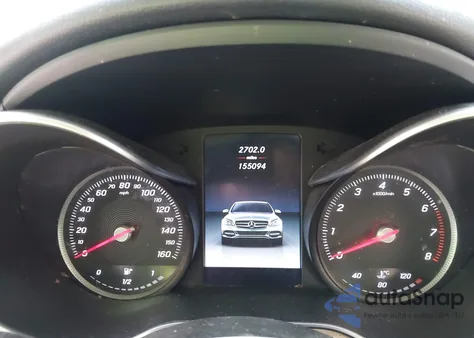 2016 Mercedes-Benz C 300 4Matic/Luxury 4Matic/Sport 4Matic z USA, uszkodzony, nr VIN 55SWF4KB6GU172347